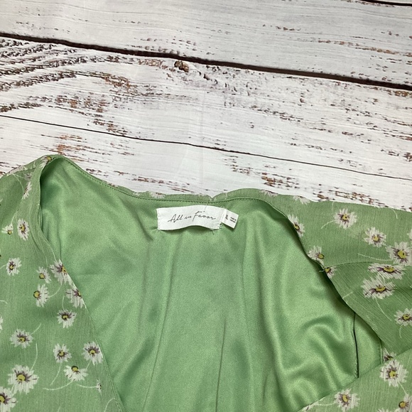 301. All In Favor Light Green Wrap Dress EUC Size XL - Picture 5 of 5